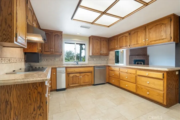 2245 Via Rancheros, Fallbrook, California 92028