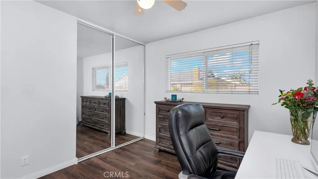 121 W Greenway Avenue, Orange, California 92865 home-pic-18