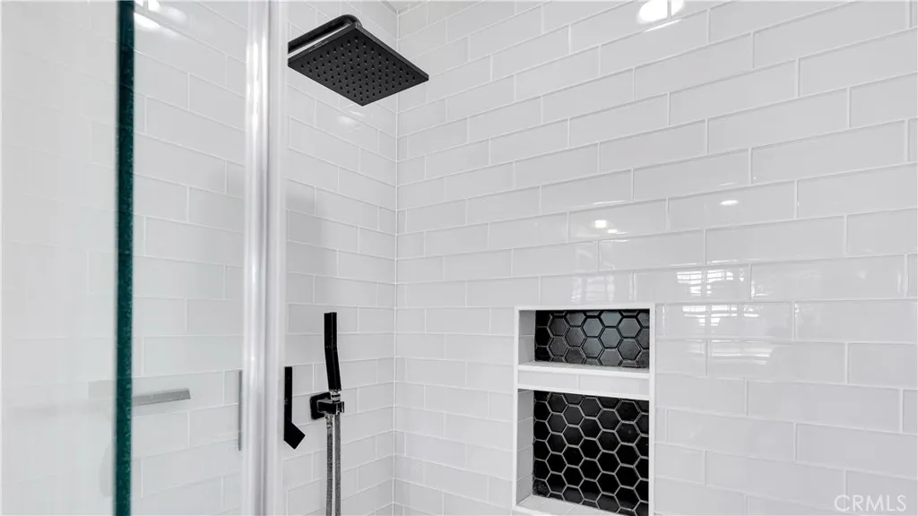 121 W Greenway Avenue, Orange, California 92865 home-pic-13