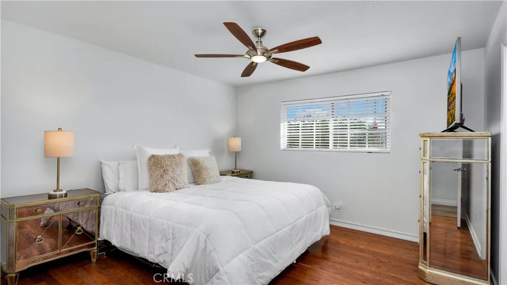 121 W Greenway Avenue, Orange, California 92865 home-pic-8