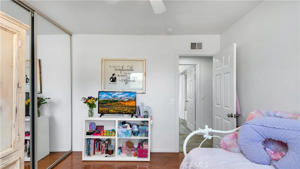 121 W Greenway Avenue, Orange, California 92865 home-pic-14