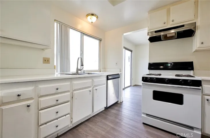 1026 Moffatt Street, Rialto, California 92377