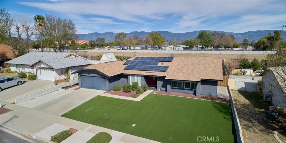 1026 Moffatt Street, Rialto, California 92377
