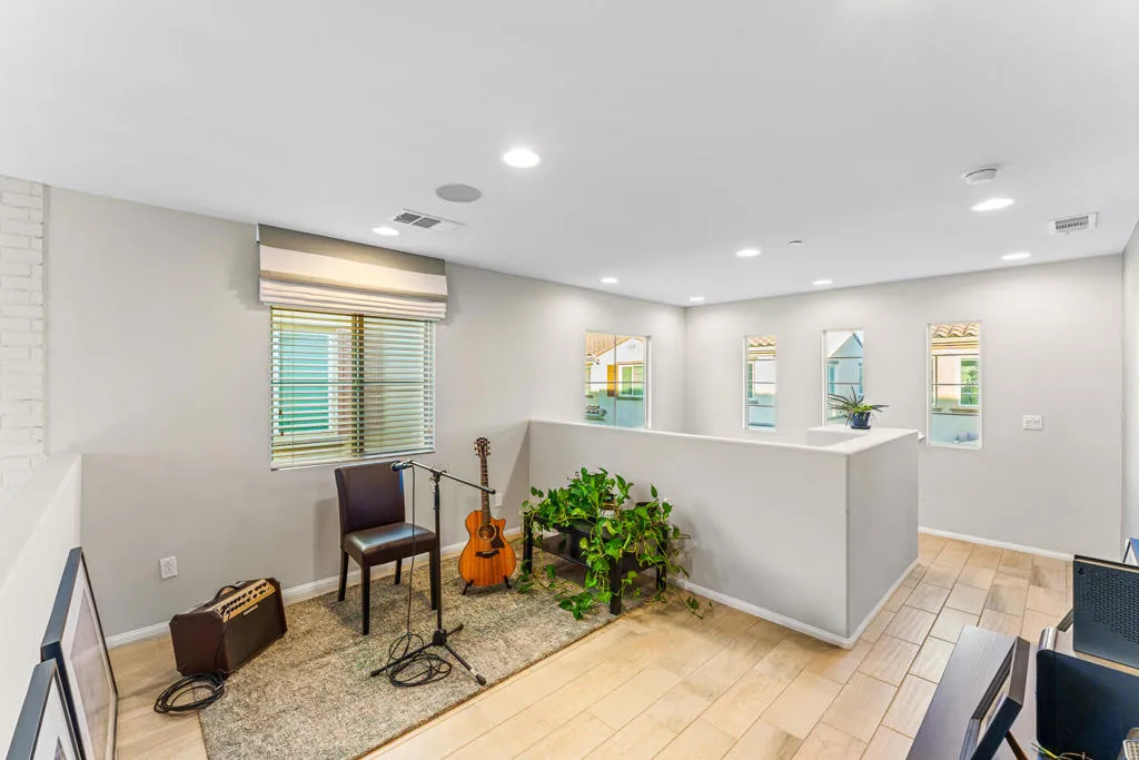 232 Paseo Gusto 122, Palm Desert, California 92211 home-pic-15