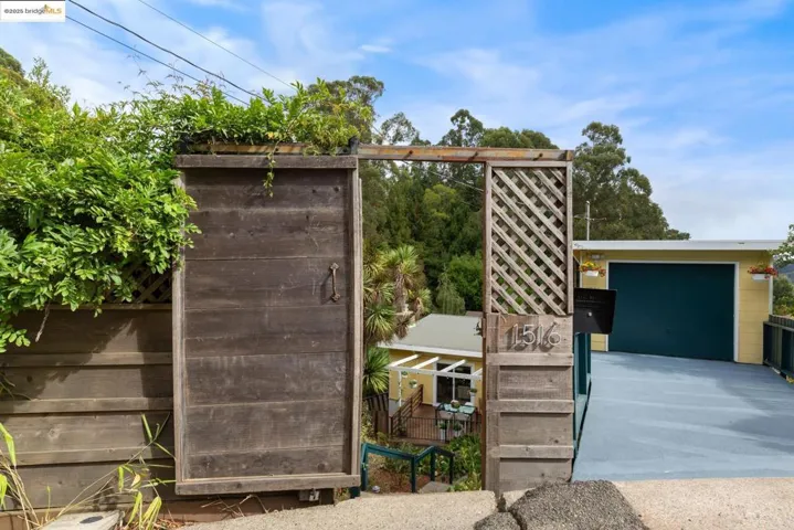 1516 Grizzly Peak Blvd, Berkeley, California 94708
