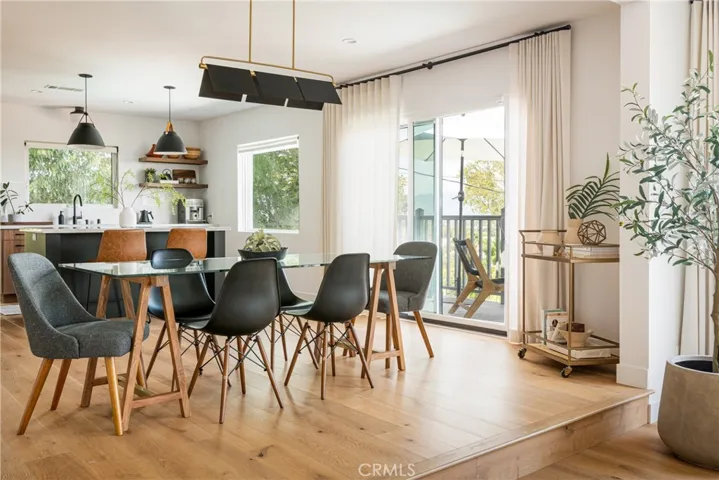 15025 Del Gado Drive, Sherman Oaks, California 91403