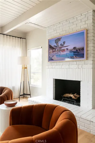 15025 Del Gado Drive, Sherman Oaks, California 91403