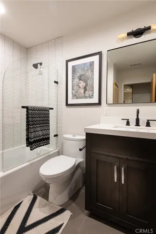 15025 Del Gado Drive, Sherman Oaks, California 91403