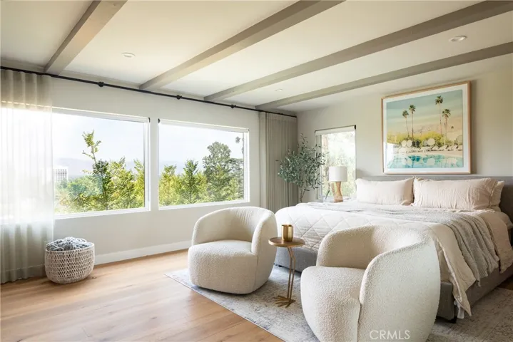15025 Del Gado Drive, Sherman Oaks, California 91403