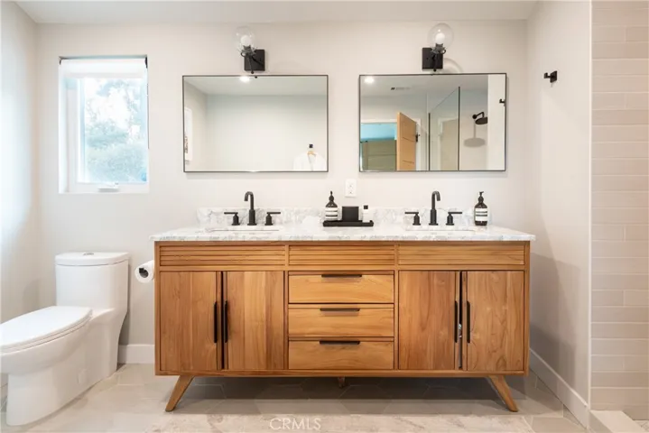 15025 Del Gado Drive, Sherman Oaks, California 91403