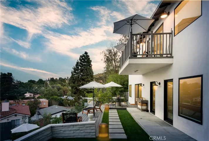 15025 Del Gado Drive, Sherman Oaks, California 91403