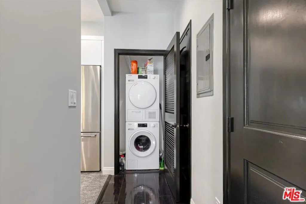 500 N Orlando Avenue 102, West Hollywood, California 90048 home-pic-36