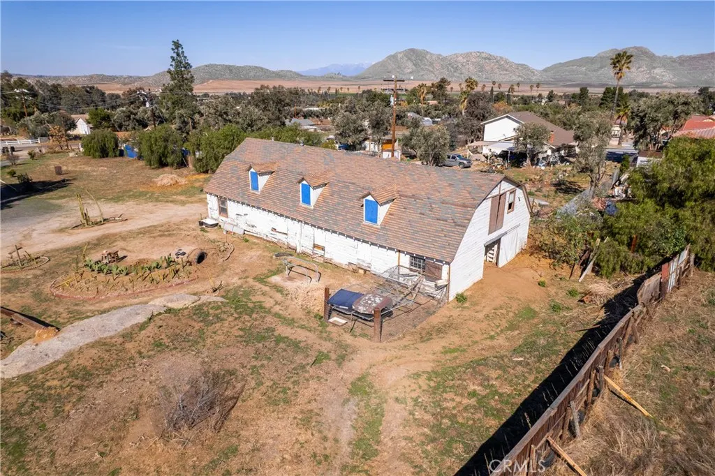 22236 Rosary Avenue, Nuevo, California 92567 home-pic-7