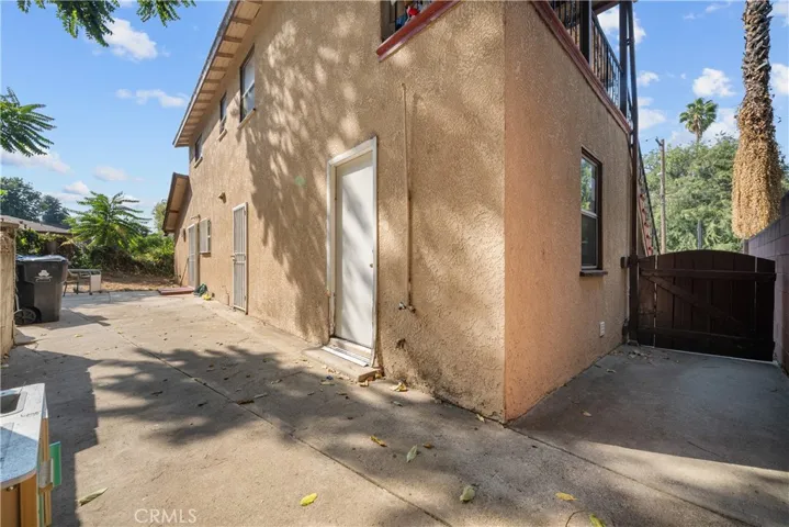 1874 Chickasaw Avenue, Los Angeles, California 90041