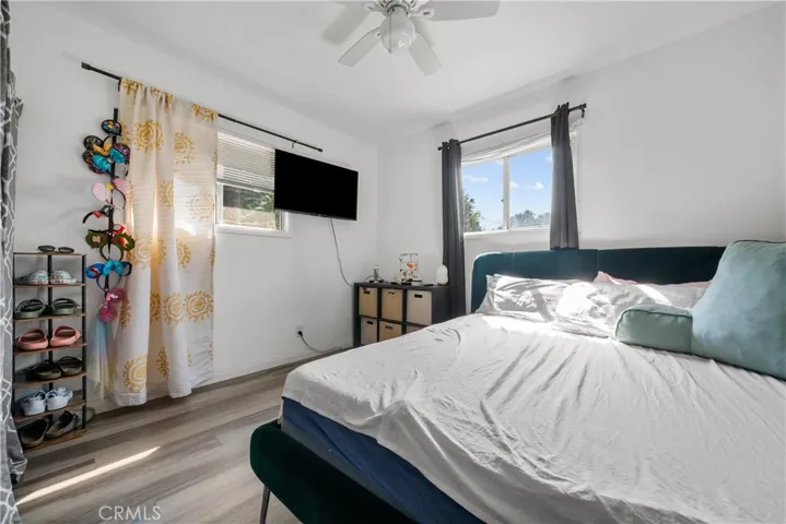 TOP UNIT BEDROOM 1
