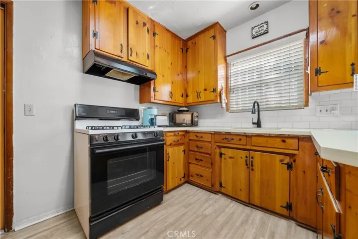 1874 Chickasaw Avenue, Los Angeles, California 90041