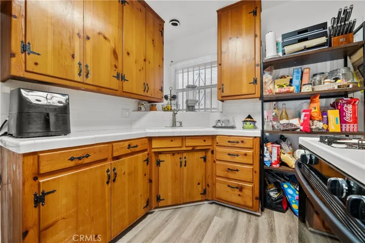 TOP UNIT KITCHEN
