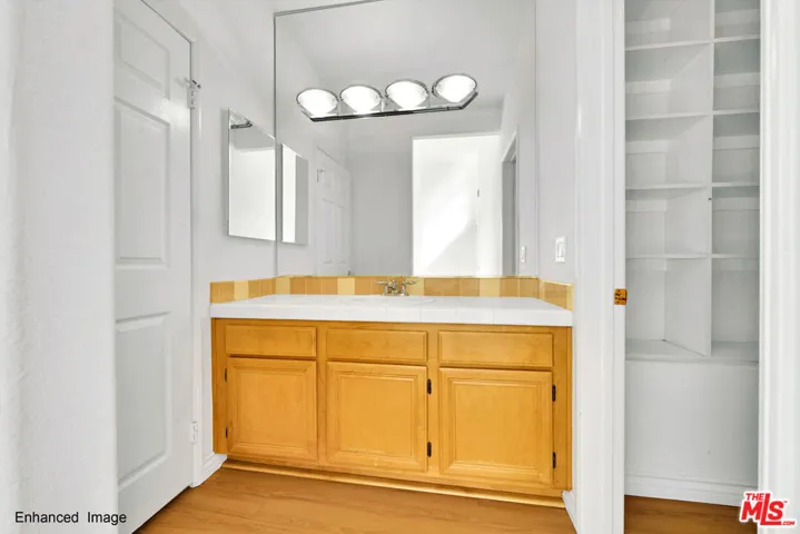 5200 Premiere Hills Circle 243, Woodland Hills, California 91364