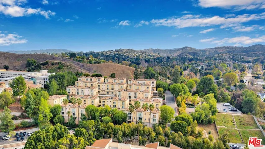 5200 Premiere Hills Circle 243, Woodland Hills, California 91364