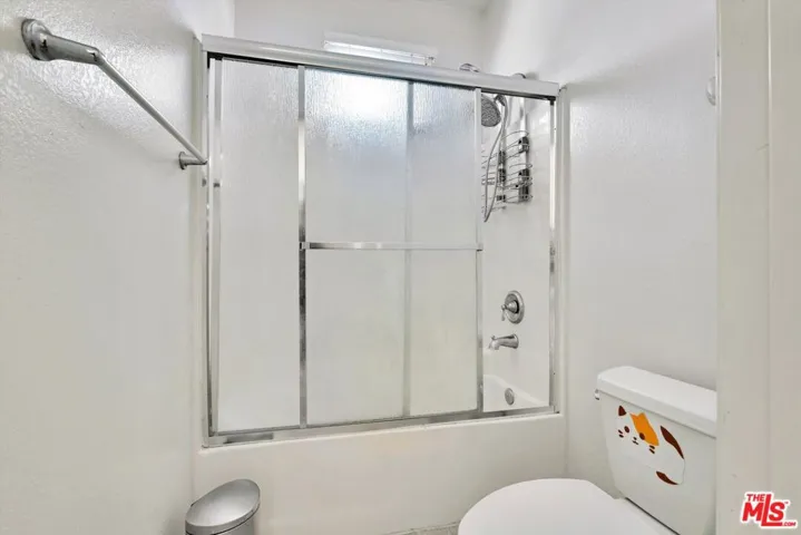 5200 Premiere Hills Circle 243, Woodland Hills, California 91364