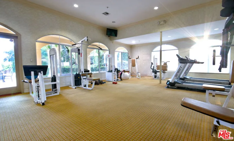 5200 Premiere Hills Circle 243, Woodland Hills, California 91364