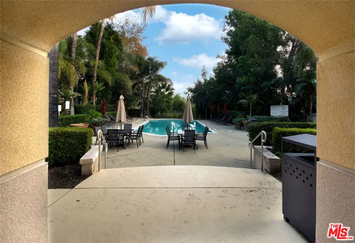 5200 Premiere Hills Circle 243, Woodland Hills, California 91364