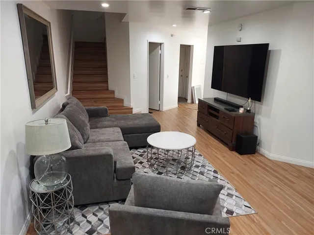 117 Racquet Club Drive, Compton, California 90220
