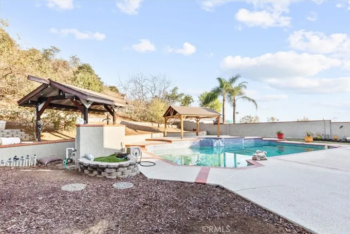 1483 Hunters Trail, Glendora, California 91740