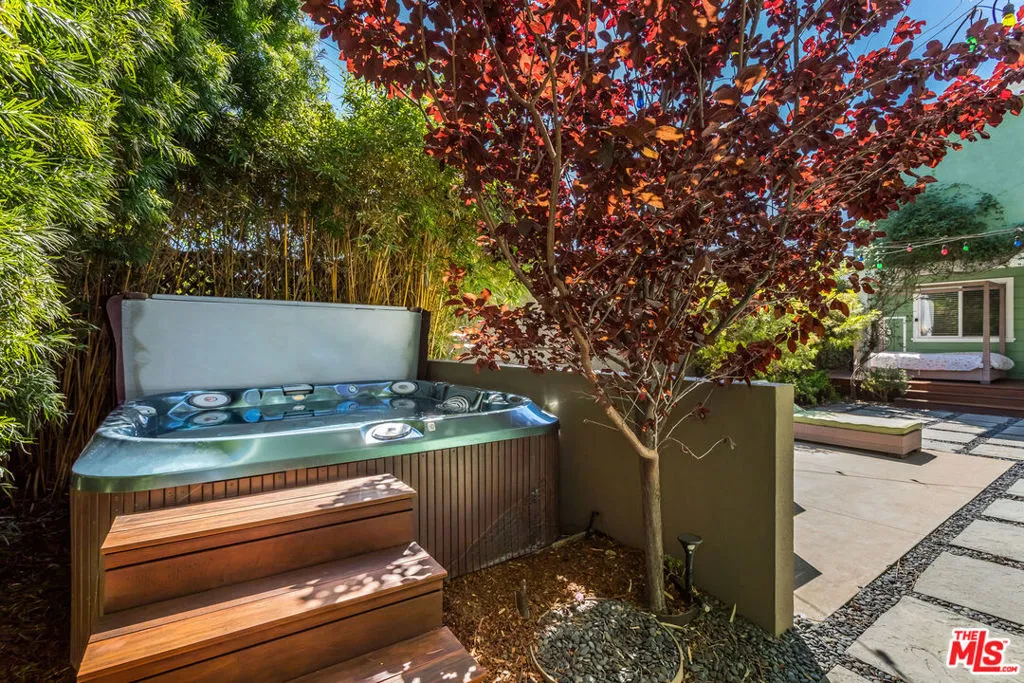 3734 Wade Street, Los Angeles, California 90066 home-pic-32