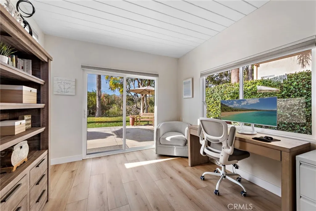 Office area to work from home with a view of the yard. Office area to work from home with a view of the yard.