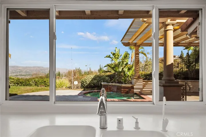 566 S Los Coyotes Drive, Anaheim Hills, California 92807