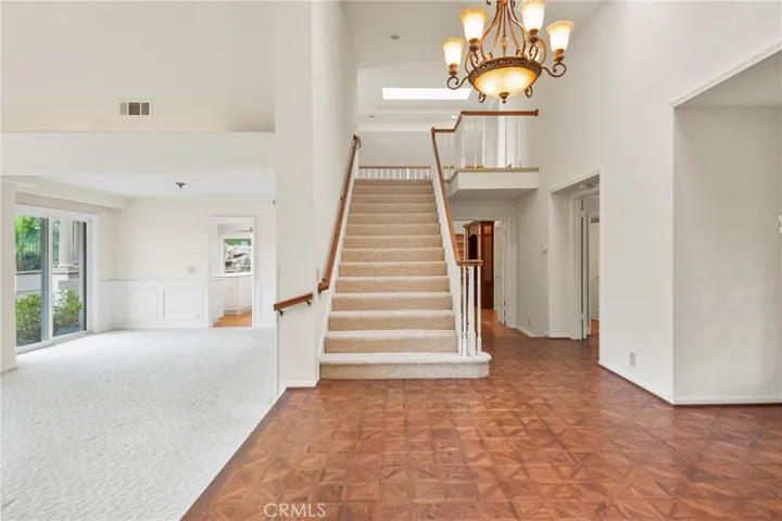 566 S Los Coyotes Drive, Anaheim Hills, California 92807