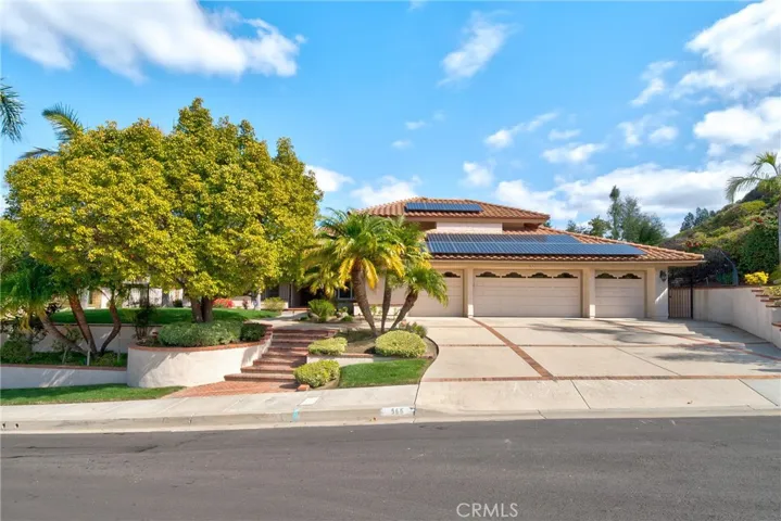 566 S Los Coyotes Drive, Anaheim Hills, California 92807