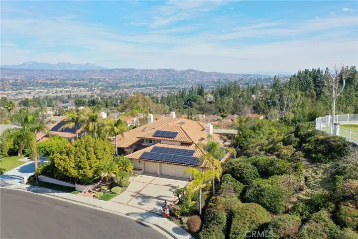 566 S Los Coyotes Drive, Anaheim Hills, California 92807