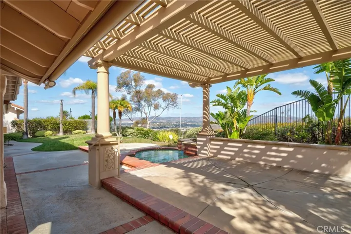 566 S Los Coyotes Drive, Anaheim Hills, California 92807