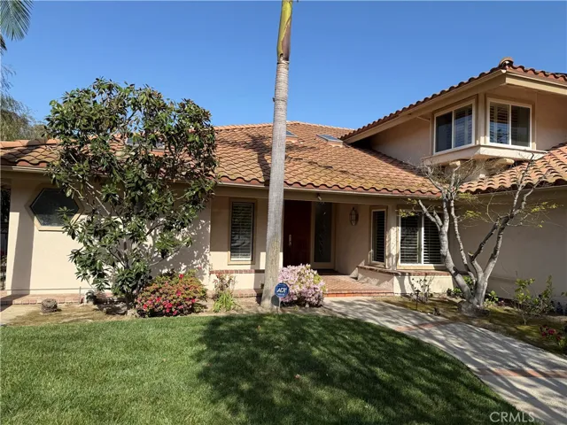 566 S Los Coyotes Drive, Anaheim Hills, California 92807