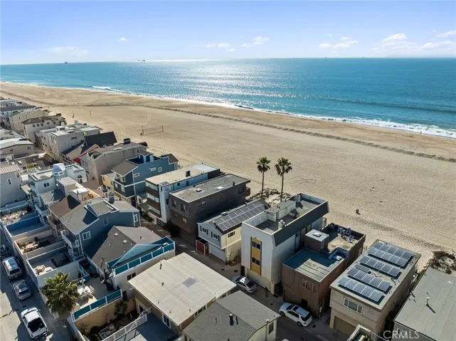 30 A Surfside Avenue, Surfside, California 90743