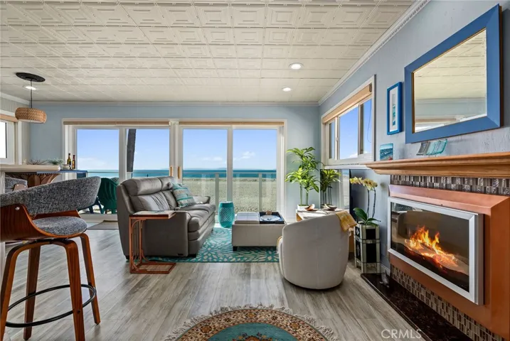 Gorgeous, naturally lit living room.