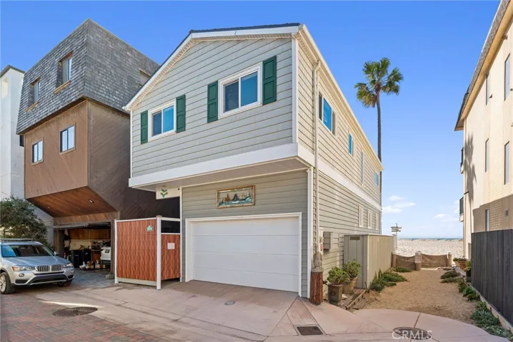 30 A Surfside Avenue, Surfside, California 90743