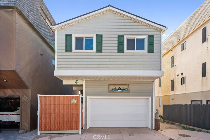 30 A Surfside Avenue, Surfside, California 90743