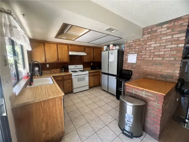 940 Cactus Court, Barstow, California 92311