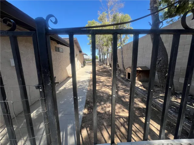 940 Cactus Court, Barstow, California 92311