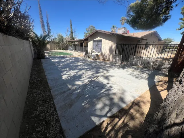 940 Cactus Court, Barstow, California 92311