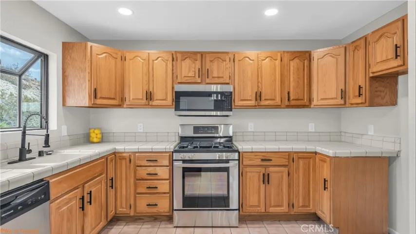 12500 Highland Avenue, Desert Hot Springs, California 92240