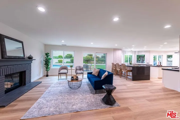 5718 Stonecrest Drive, Agoura Hills, California 91301