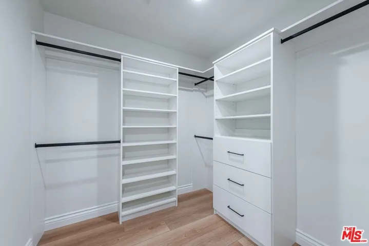 5718 Stonecrest Drive, Agoura Hills, California 91301