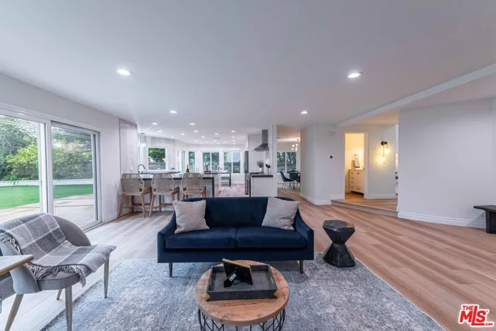 5718 Stonecrest Drive, Agoura Hills, California 91301