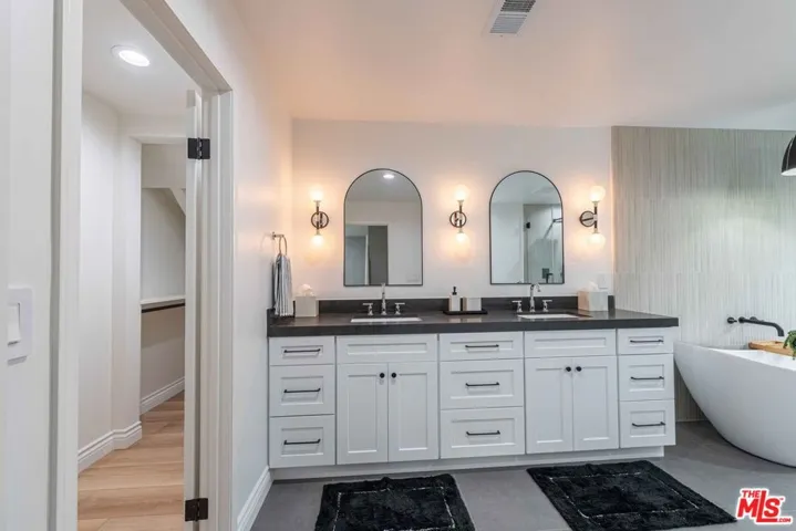 5718 Stonecrest Drive, Agoura Hills, California 91301