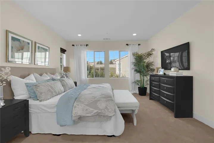 2257 Arroyo Trabuco Way, Lake Forest, California 92610