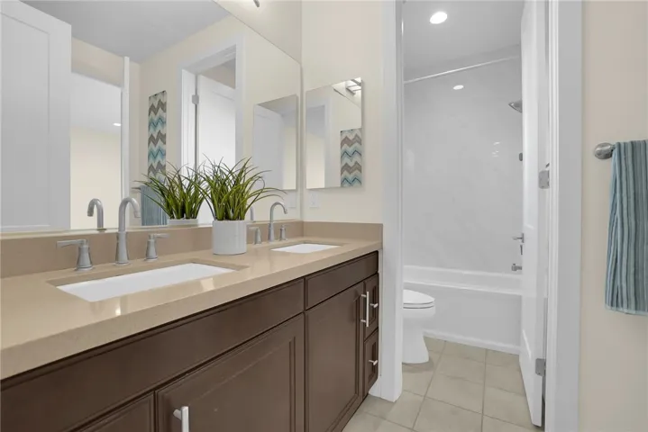 2257 Arroyo Trabuco Way, Lake Forest, California 92610
